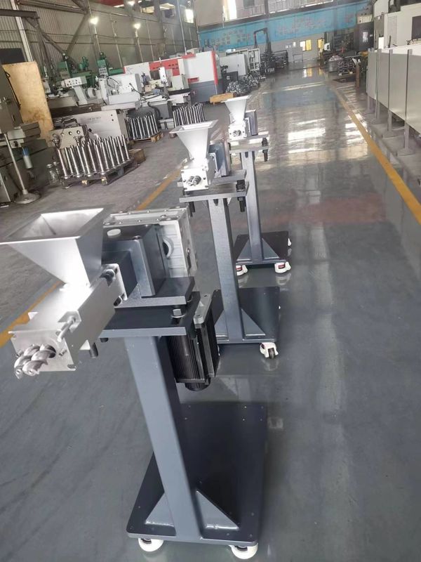 Co-Rotating Plastic Machinery Side Feeder For PP PE POM PVC PET High Efficiency