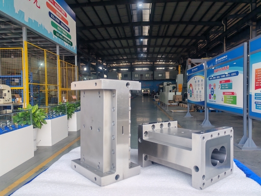 Barrels for twin screw extruder machine in plastic extrusion line